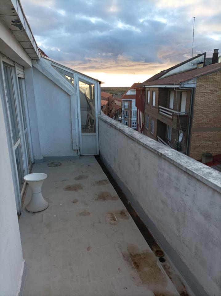 Piso en Ronda de la Rancha 12 (Las Eras) - Image 2