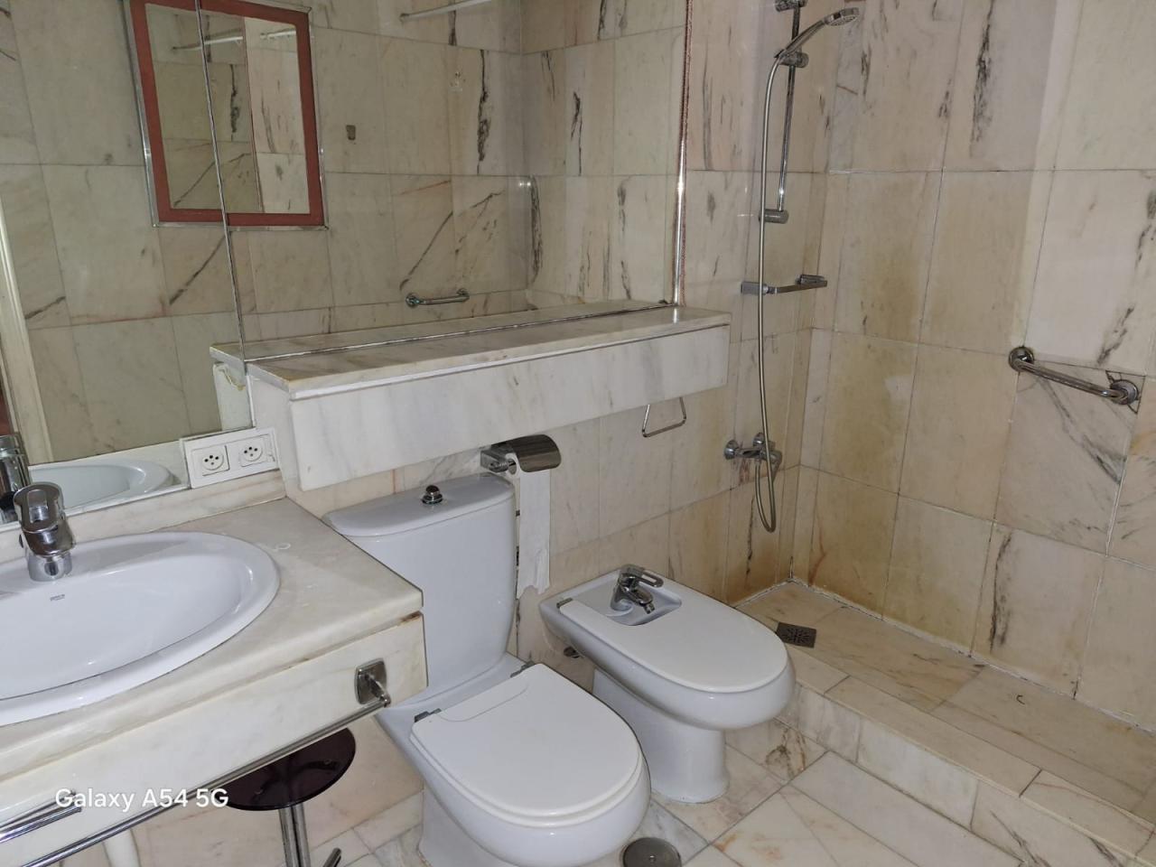 Piso en Ronda de la Rancha 12 (Las Eras) - Image 24