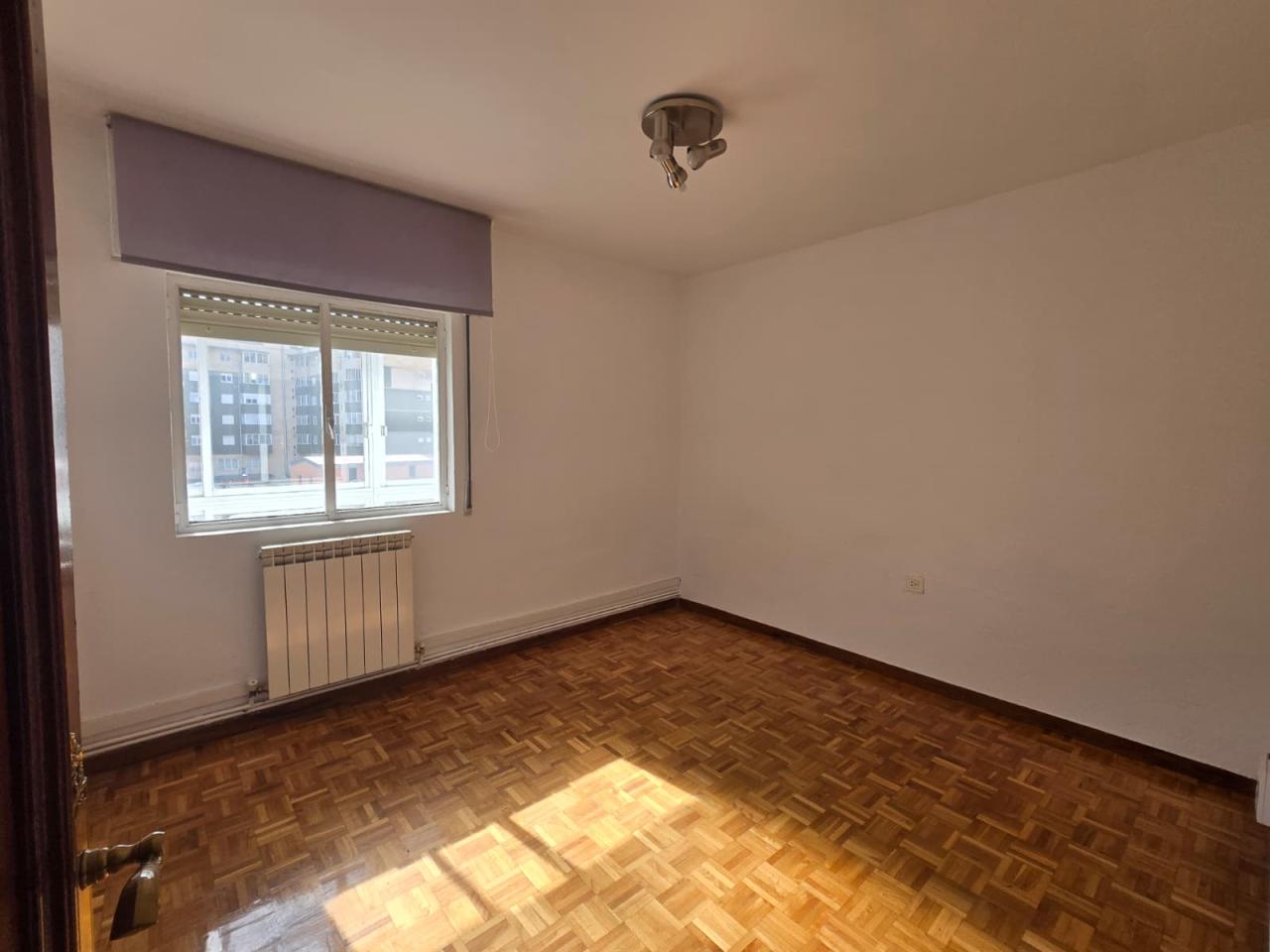 VENTA DE PISO EN ALCALDE MIGUEL CASTAÑO, LEON - Image 4