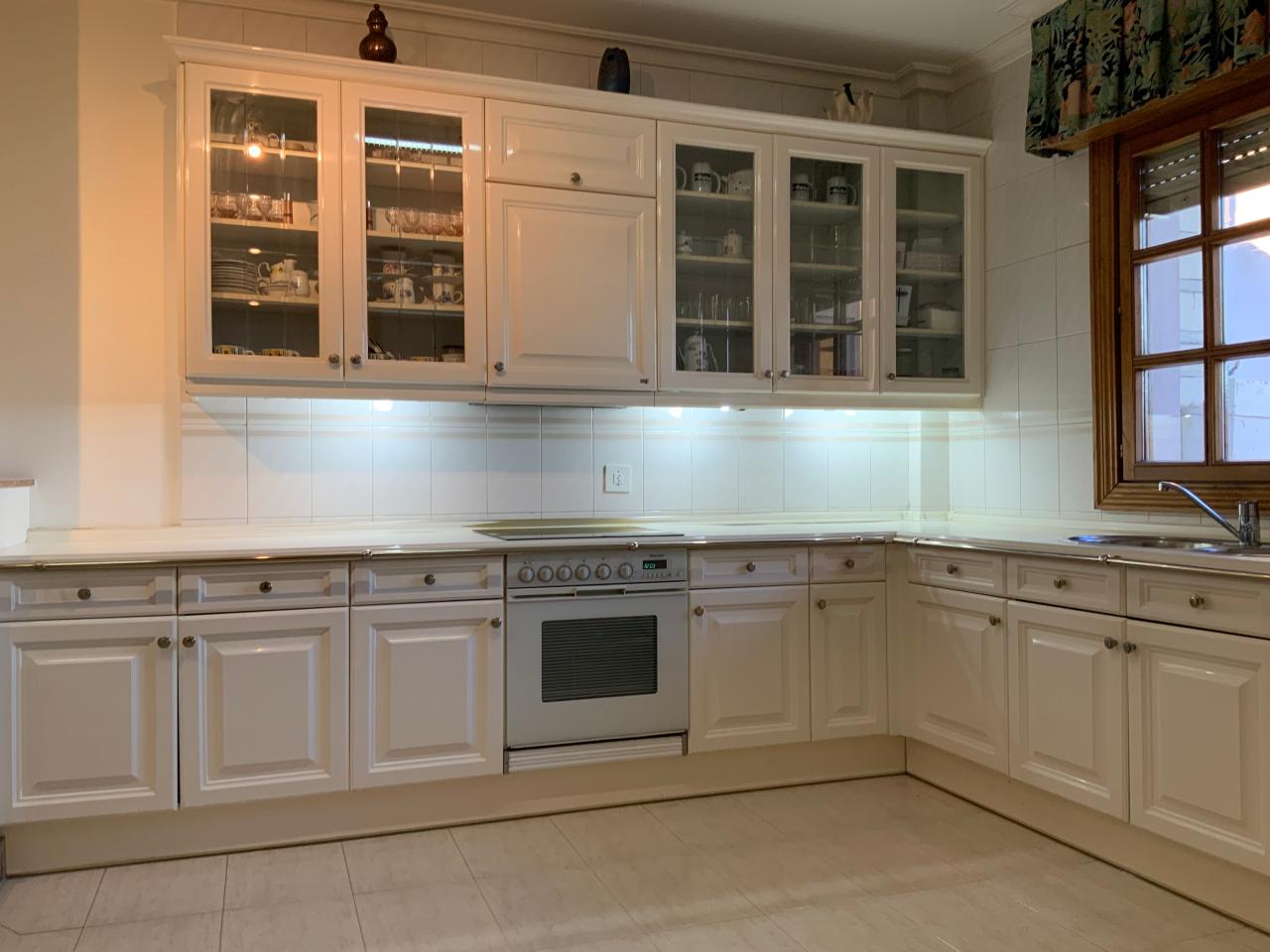 VENTA DE UNA CASA CON ASCENSOR EN BENAVENTE - Image 7