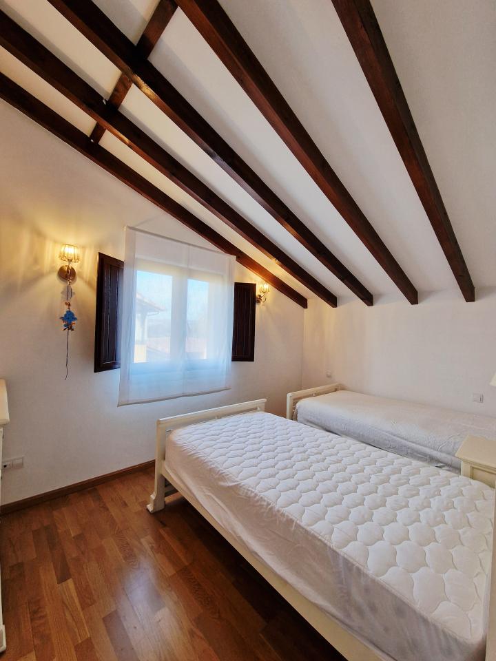 VENTA DE CHALET EN VILLAQUILAMBRE, LEON - Image 33