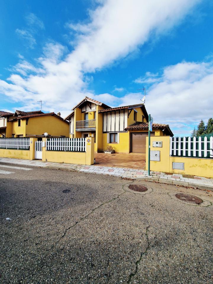 VENTA DE CHALET EN VILLAQUILAMBRE, LEON - Image 46