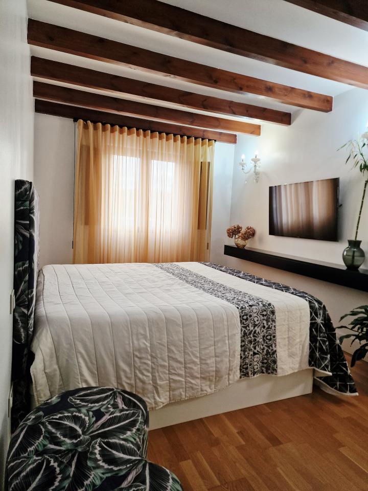 VENTA DE CHALET EN VILLAQUILAMBRE, LEON - Image 4