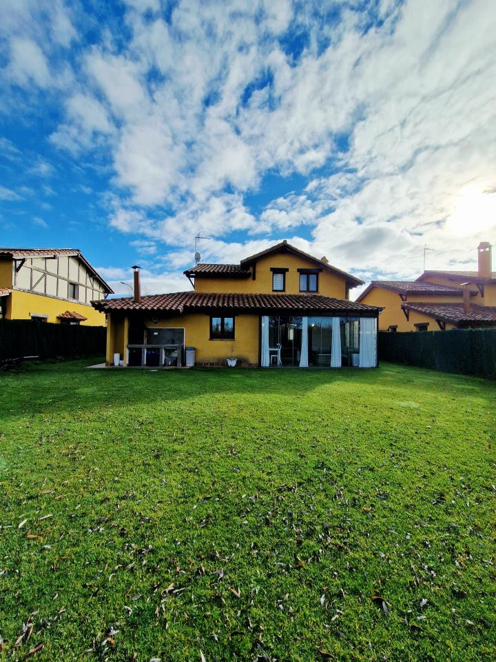 VENTA DE CHALET EN VILLAQUILAMBRE, LEON - Image 53