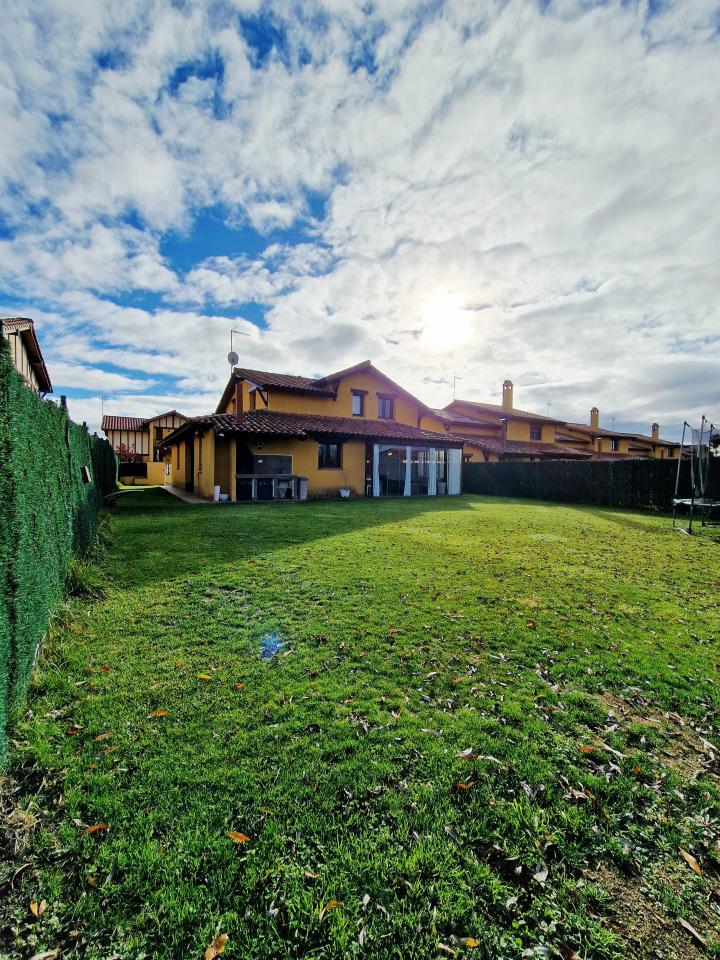 VENTA DE CHALET EN VILLAQUILAMBRE, LEON - Image 54