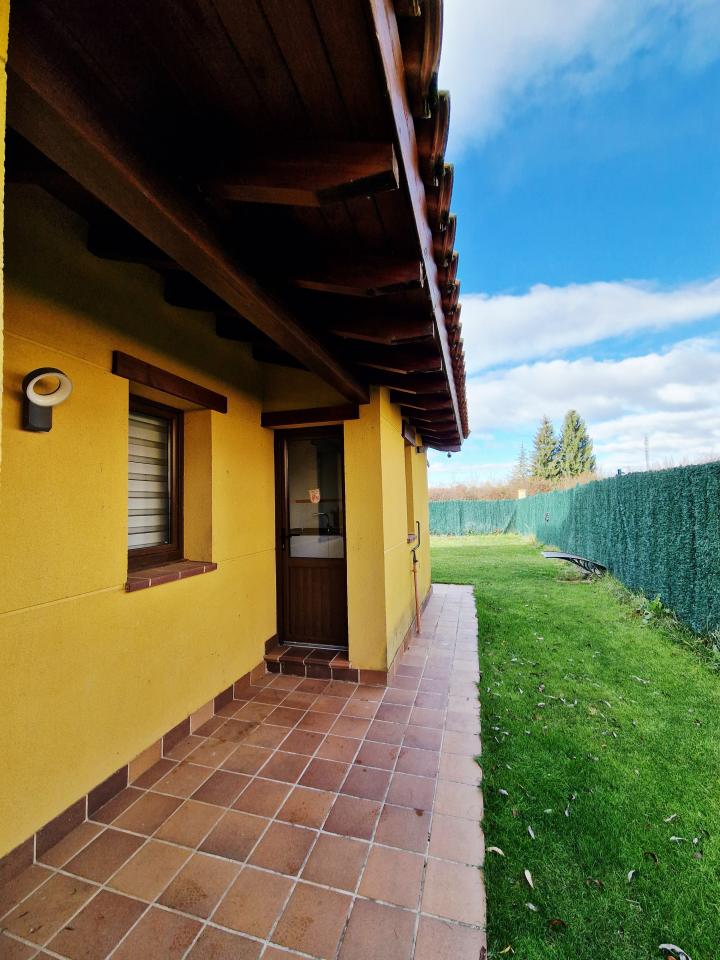 VENTA DE CHALET EN VILLAQUILAMBRE, LEON - Image 58