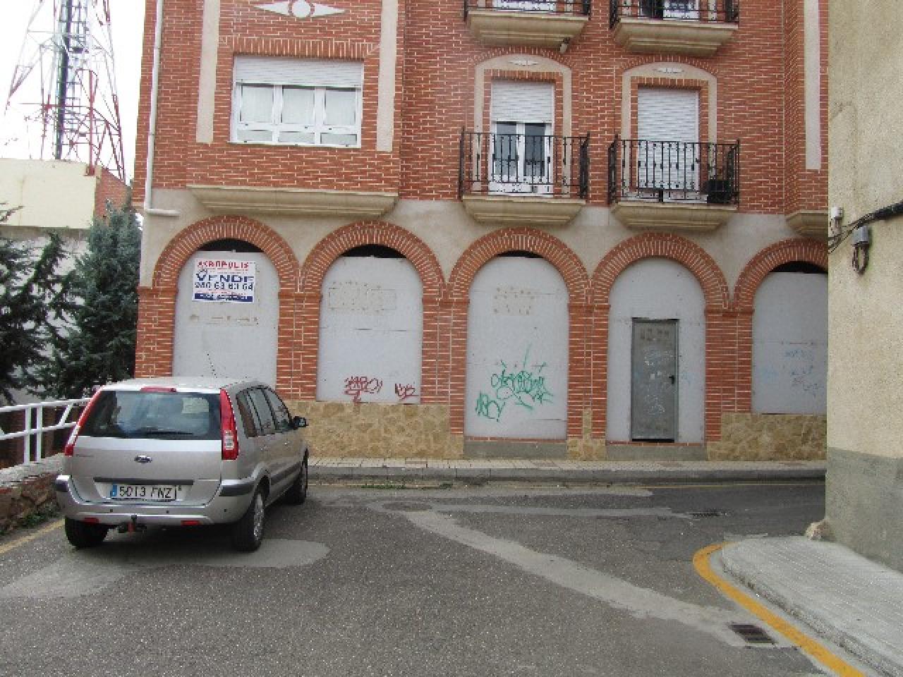 VENTA DE AMPLIO LOCAL EN BENAVENTE - Image 11
