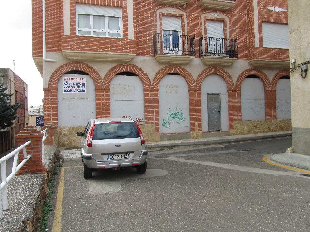 VENTA DE AMPLIO LOCAL EN BENAVENTE - Image 13
