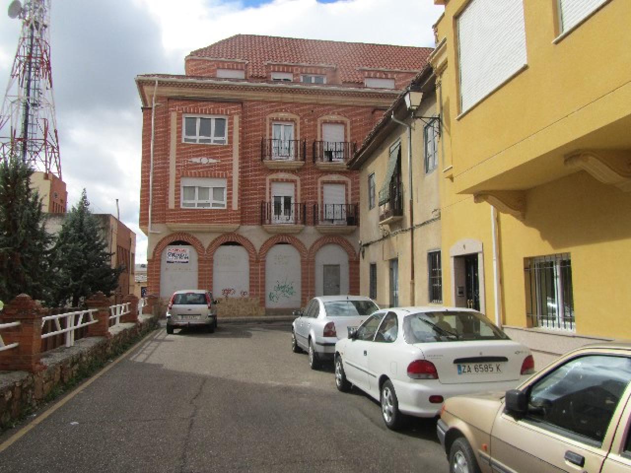 VENTA DE AMPLIO LOCAL EN BENAVENTE - Image 15