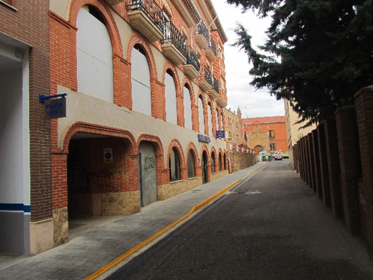 VENTA DE AMPLIO LOCAL EN BENAVENTE - Image 3