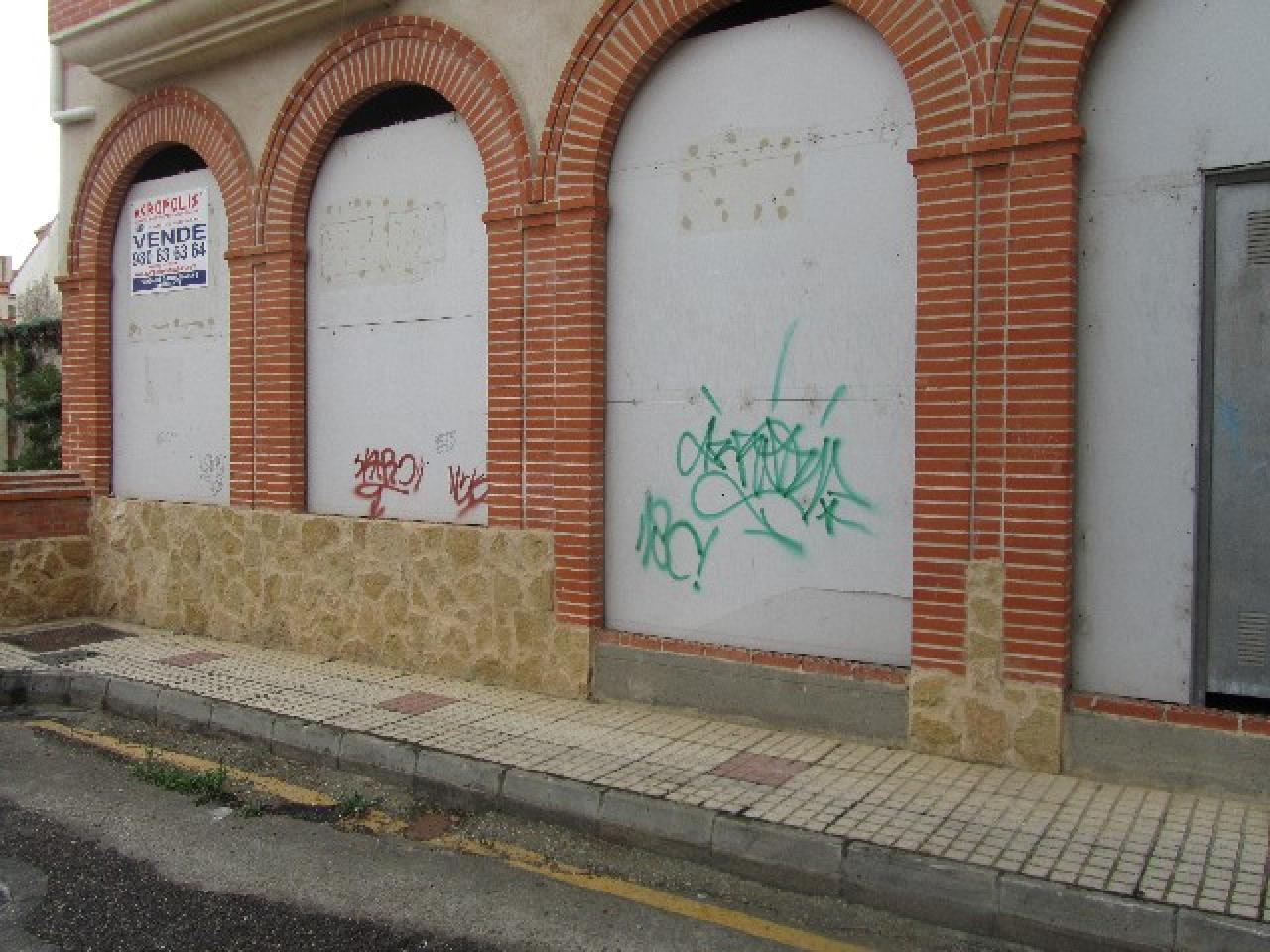 VENTA DE AMPLIO LOCAL EN BENAVENTE - Image 6