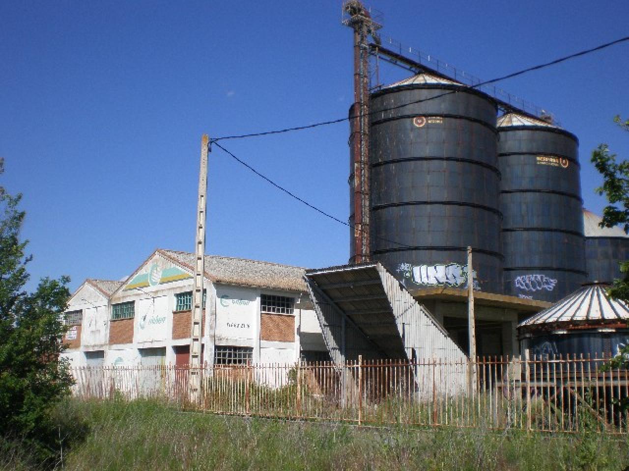 VENTA DE NAVE INDUSTRIAL EN BENAVENTE - Image 6
