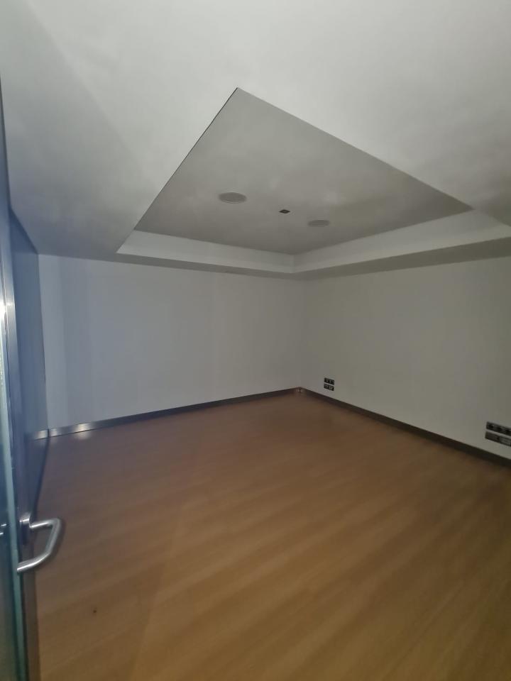 VENTA O ALQUILER DE LOCAL EN EL CENTRO DE LEON - Image 16