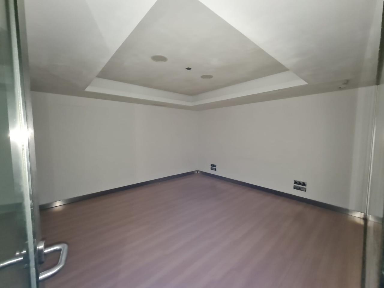 VENTA O ALQUILER DE LOCAL EN EL CENTRO DE LEON - Image 19