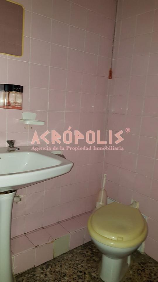 LOCAL COMERCIAL EN VENTA EN ZONA CHANTRIA, LEON. - Image 1