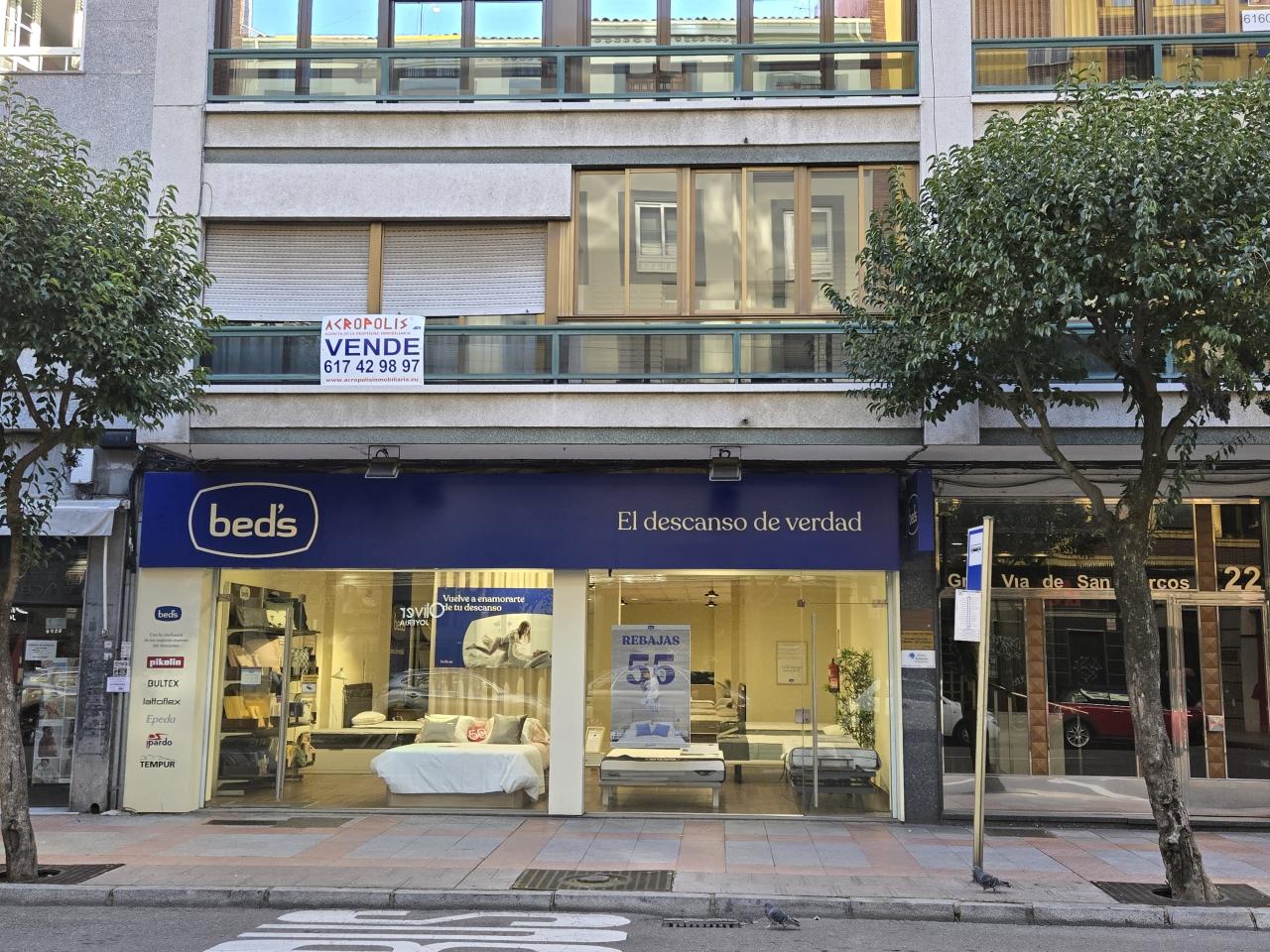 VENTA DE OFICINA EN GRAN VIA DE SAN MARCOS, LEON - Image 1