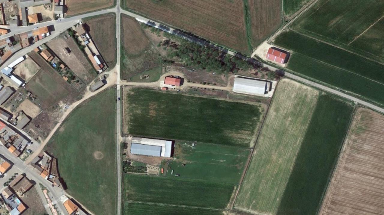 VENTA DE QUESERIA Y VARIOS TERRENOS EN SAN CRISTOBAL DE ENTREVIÑAS - Image 8