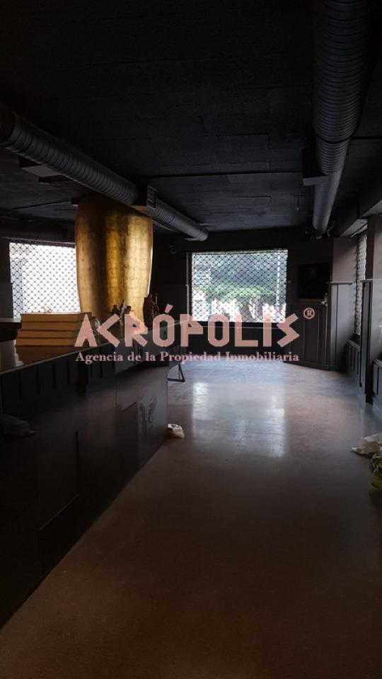 Local en Avenida de los Cubos 2 (San Lorenzo - La Palomera - San Mamés) - Image 4