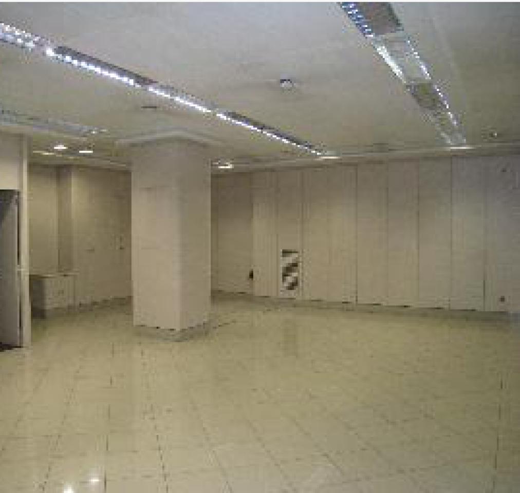 LOCAL EN VENTA EN PADRE ISLA, LEON - Image 1