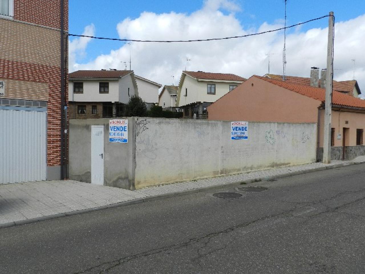 VENTA DE SUELO URBANO EN BENAVENTE - Image 1